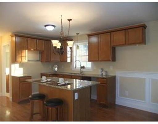 7 Rollins St, Springfield, MA 01109 photo 9