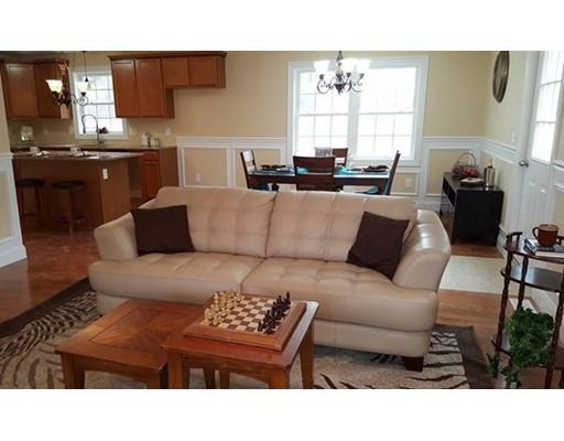 7 Rollins St, Springfield, MA 01109 photo 6