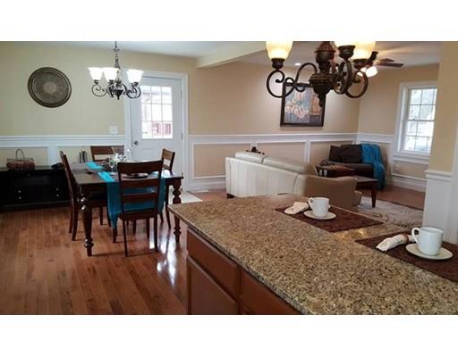 7 Rollins St, Springfield, MA 01109 photo 11