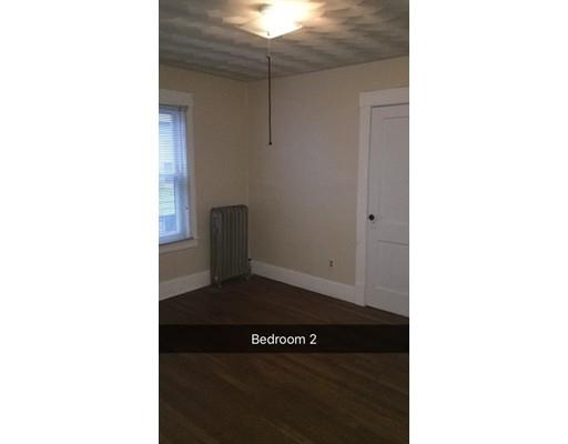 44 Sterling St, Springfield, MA 01107 photo 8
