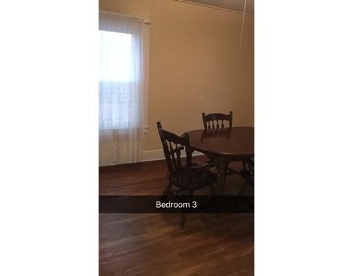 44 Sterling St, Springfield, MA 01107 photo 9