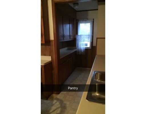 44 Sterling St, Springfield, MA 01107 photo 3