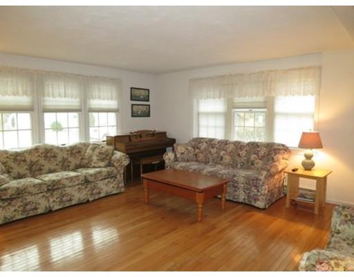 62 Riverside Rd, Mashpee, MA 02649 photo 3
