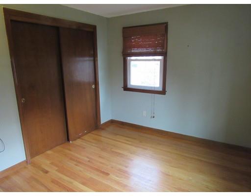 76 West St, Easthampton, MA 01027 photo 11
