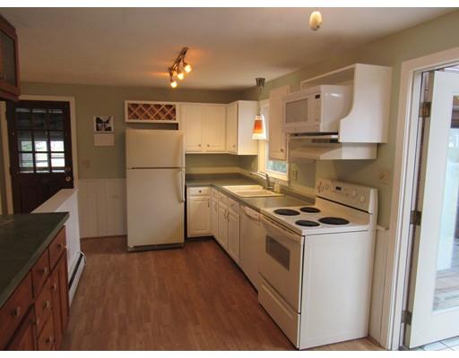 76 West St, Easthampton, MA 01027 photo 5