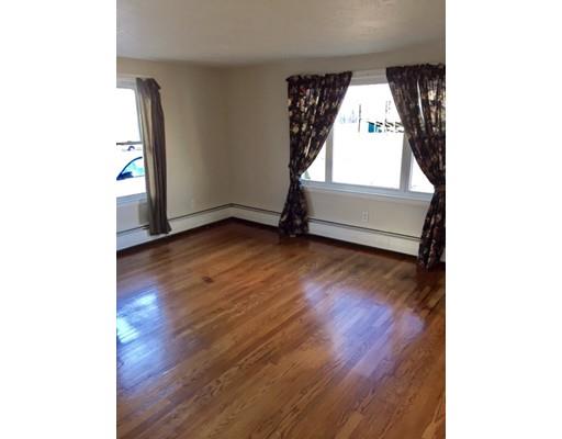 36 Ray St, Webster, MA 01570 photo 8