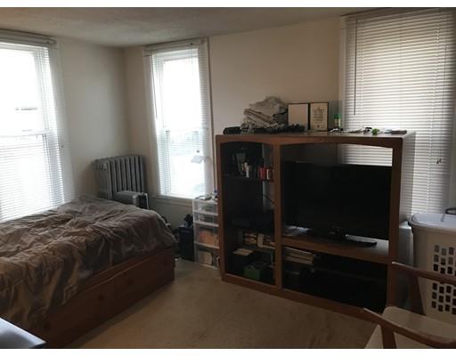 35 Ashley St, Springfield, MA 01105 photo 11