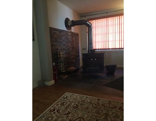 31 Aberdeen Rd, Springfield, MA 01109 photo 5