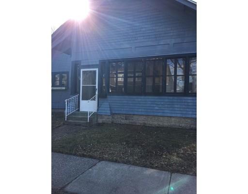 34 Hobson St, Springfield, MA 01109 photo 2