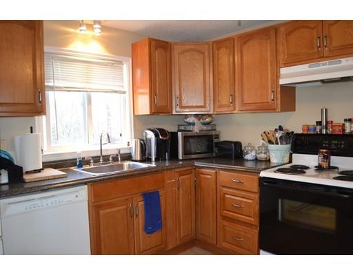 109 Chateaugay St, Chicopee, MA 01020 photo 9