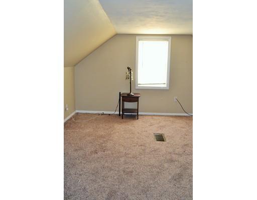 109 Chateaugay St, Chicopee, MA 01020 photo 12