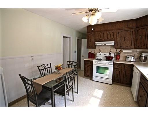 14 County Rd, Everett, MA 02149 photo 17