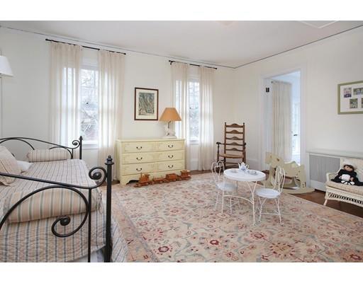 241 Buckminster Rd, Brookline, MA 02445 photo 10