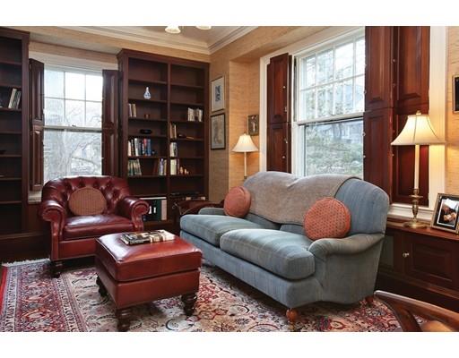 241 Buckminster Rd, Brookline, MA 02445 photo 9