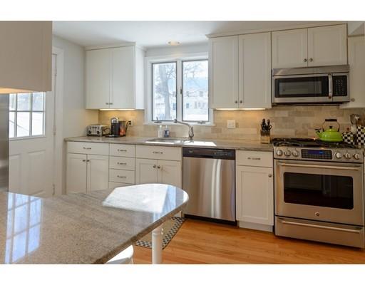 8 Earle Rd, Wellesley, MA 02481 photo 4