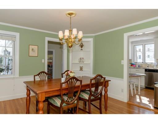 8 Earle Rd, Wellesley, MA 02481 photo 3