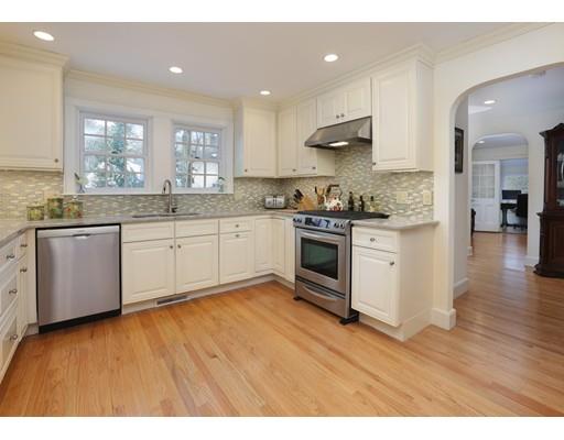 24 Shaw Rd, Wellesley, MA 02481 photo 3