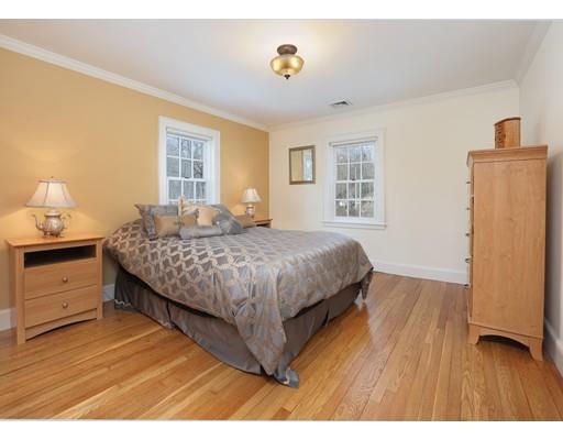 24 Shaw Rd, Wellesley, MA 02481 photo 8
