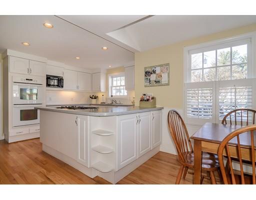 36 Stanford Rd, Wellesley, MA 02481 photo 4
