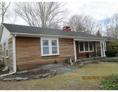 302 S Main St, Raynham, MA 02767 photo 2