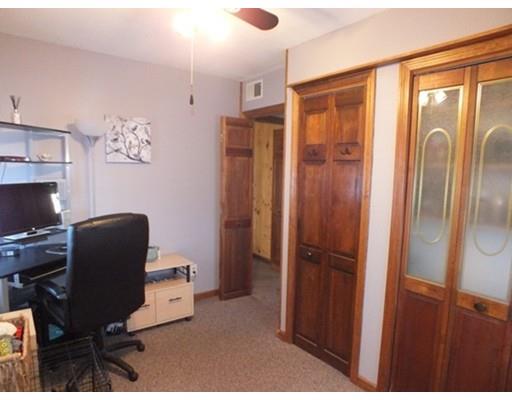 32 White Birch Ave, Chicopee, MA 01020 photo 14