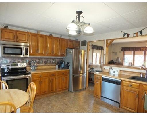 32 White Birch Ave, Chicopee, MA 01020 photo 6