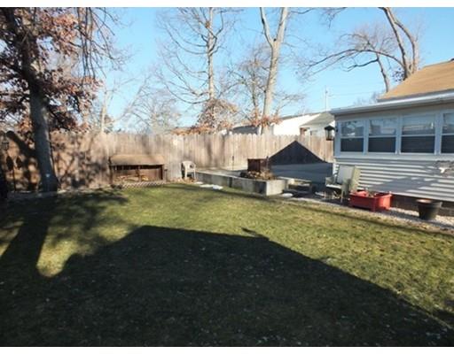 32 White Birch Ave, Chicopee, MA 01020 photo 18