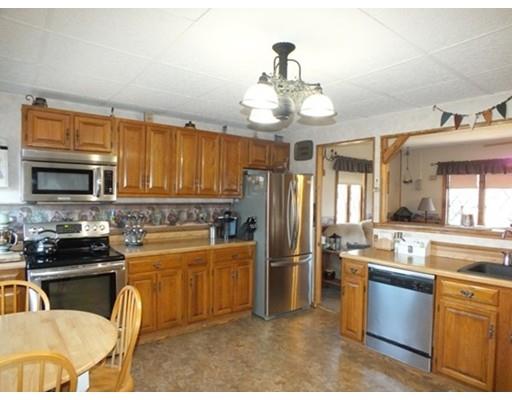 32 White Birch Ave, Chicopee, MA 01020 photo 5