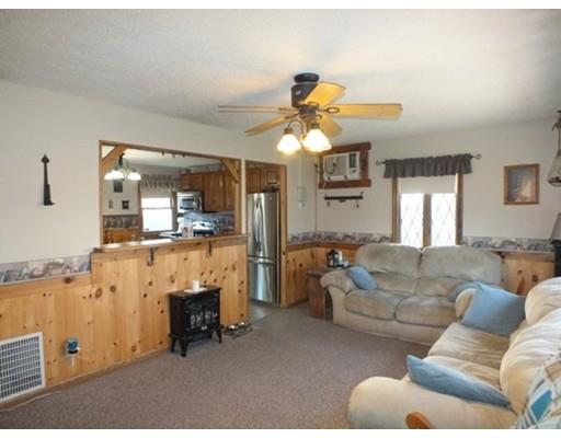 32 White Birch Ave, Chicopee, MA 01020 photo 2