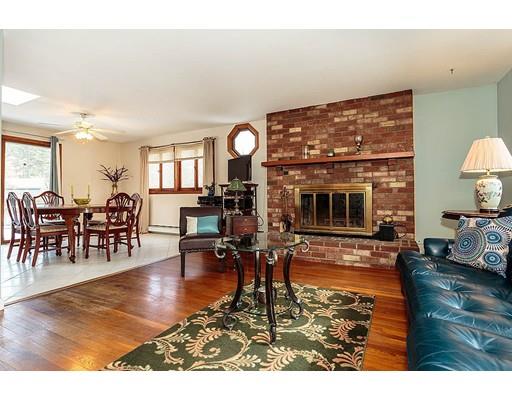 15 School St, Dunstable, MA 01827 photo 3