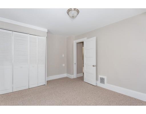 44 Castle St, Springfield, MA 01118 photo 24