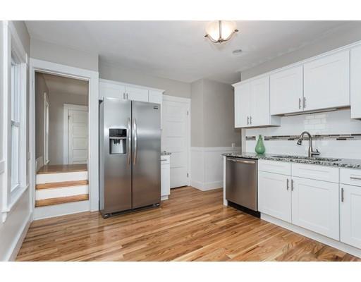 44 Castle St, Springfield, MA 01118 photo 2
