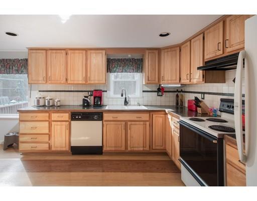 71 Neck Hill Rd, Mendon, MA 01756 photo 6