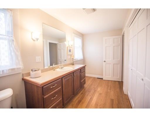 17 Sunset Ln, Bourne, MA 02532 photo 12