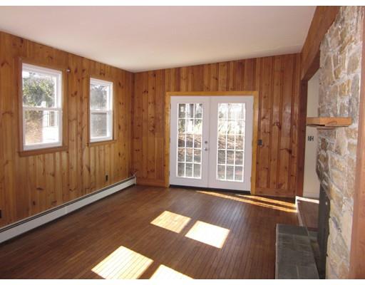 4 5th Ave, Dudley, MA 01571 photo 2
