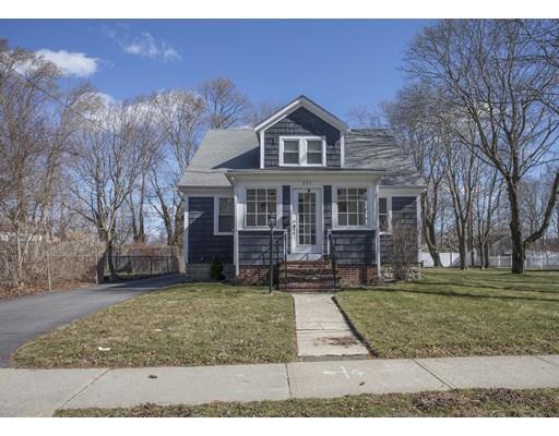 237 High St, Wareham, MA 02571 photo 1