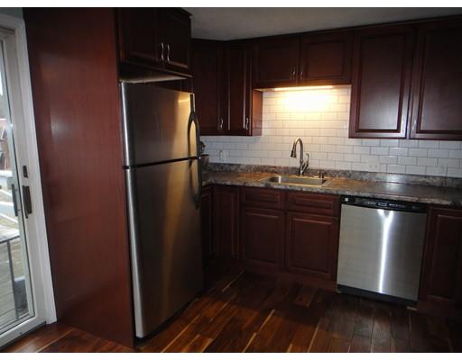 30 Bartels St, Springfield, MA 01128 photo 5