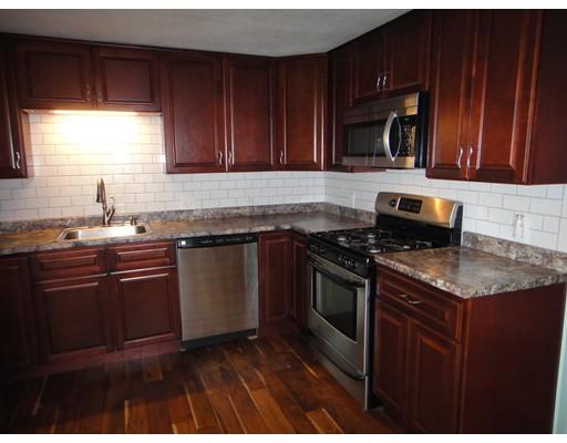 30 Bartels St, Springfield, MA 01128 photo 4