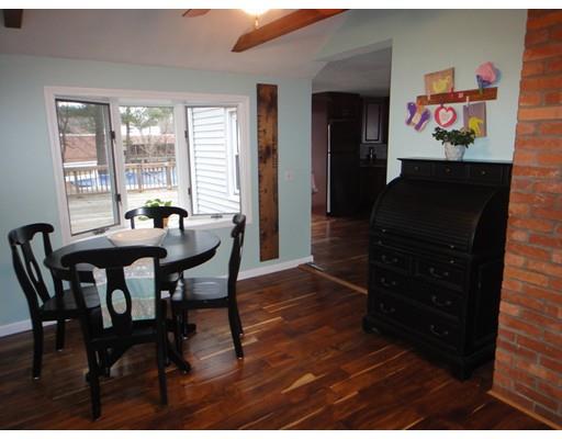 30 Bartels St, Springfield, MA 01128 photo 9