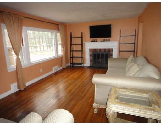 30 Bartels St, Springfield, MA 01128 photo 11