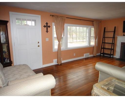30 Bartels St, Springfield, MA 01128 photo 12