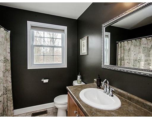 33 Cart Path Rd, Dracut, MA 01826 photo 17