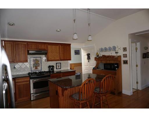 36 Forest Dr, Mashpee, MA 02649 photo 5