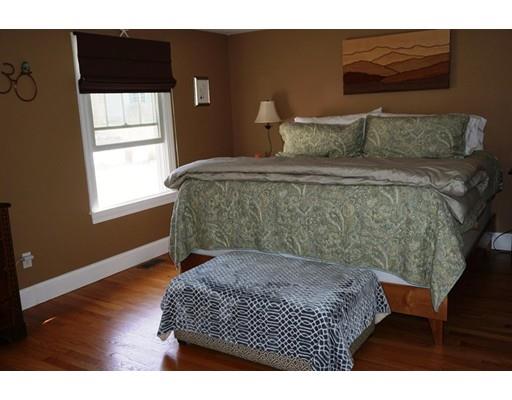 36 Forest Dr, Mashpee, MA 02649 photo 9