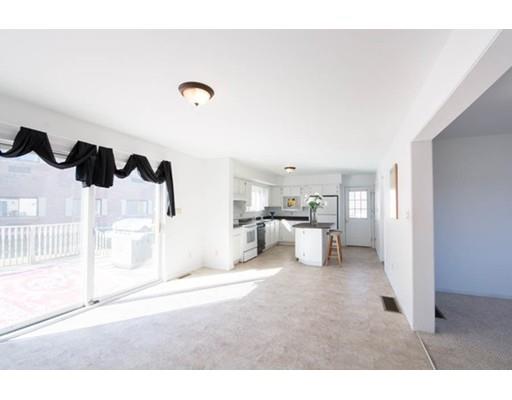 17 Pondview Dr, Fall River, MA 02721 photo 6