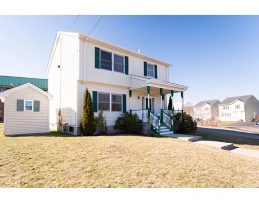 17 Pondview Dr, Fall River, MA 02721 photo 2
