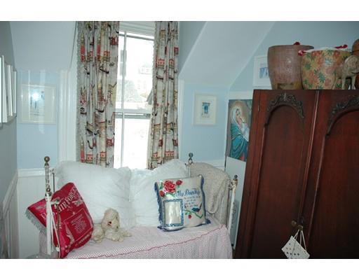 85 Mansur St, Lowell, MA 01852 photo 24