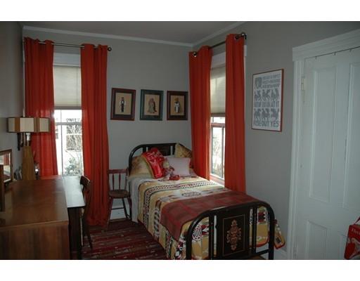 85 Mansur St, Lowell, MA 01852 photo 23