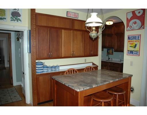 85 Mansur St, Lowell, MA 01852 photo 4