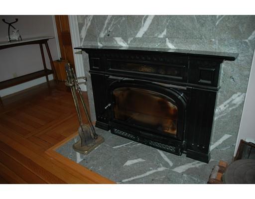 85 Mansur St, Lowell, MA 01852 photo 11